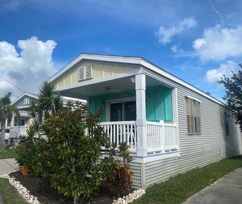 34 Hopetown Rd, Micco, FL 32976