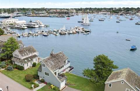 5 Defenders Row, Newport, RI 02840