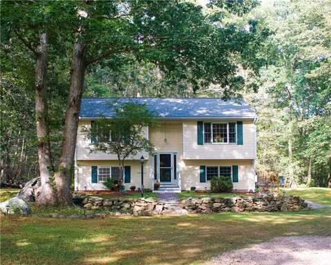 90 Red Maple Terrace, North Kingstown, RI 02852