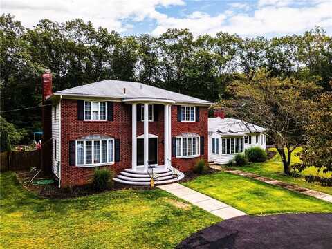 44 Heritage Drive, Warwick, RI 02818