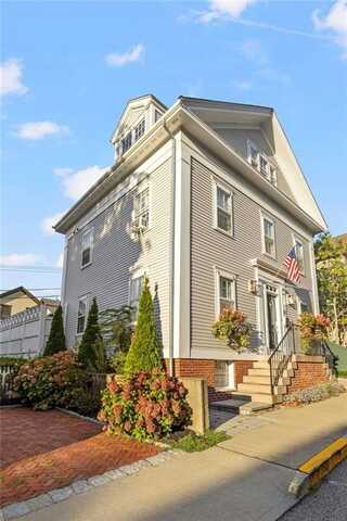 28 John Street, Newport, RI 02840