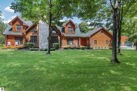 11167 S Golden Valley Drive, Empire, MI 49630