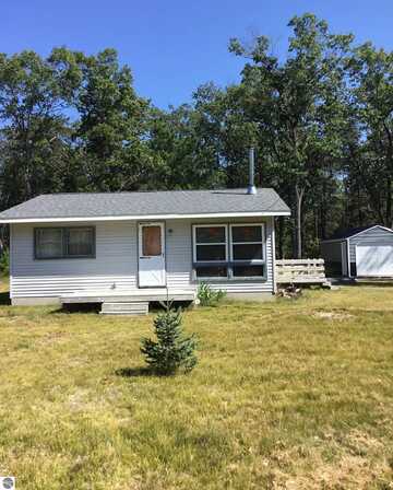 6926 Wentworth Road, Oscoda, MI 48750