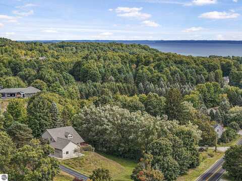 10155 E Shady Lane, Suttons Bay, MI 49682
