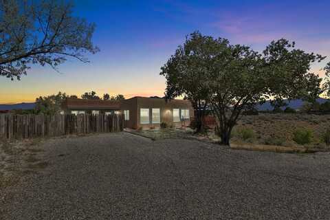 187 Blueberry Hill, El Prado, NM 87529