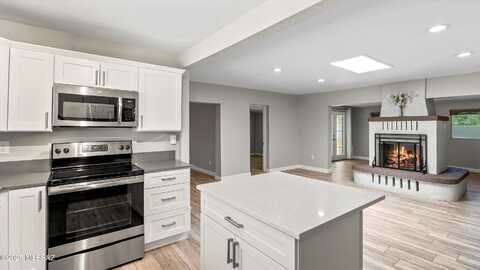 4334 E 14th Street, Tucson, AZ 85711