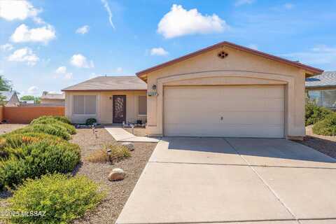 8892 E Apache Well Place, Tucson, AZ 85730