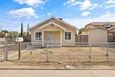 1009 W Goshen Avenue, Visalia, CA 93291