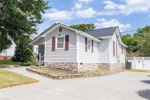 401 N 3rd Avenue, Mayodan, NC 27027