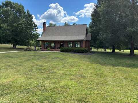 323 Chickasaw Drive, Reidsville, NC 27320