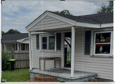 906 E Main Street, Benson, NC 27504