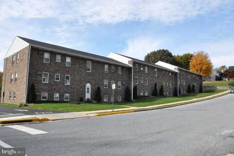 23 ORCHARD HILLS DRIVE, BOYERTOWN, PA 19512