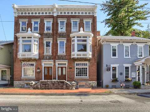 219 W MAIN STREET, MECHANICSBURG, PA 17055