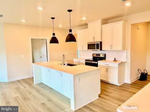 12850 MOSAIC WAY, HERNDON, VA 20171