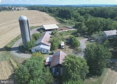 370 GRAHAMS WOODS ROAD, CARLISLE, PA 17015