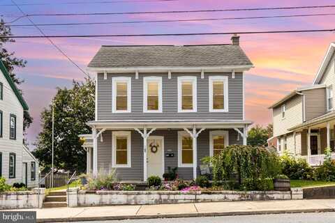 32 S 11TH STREET, AKRON, PA 17501