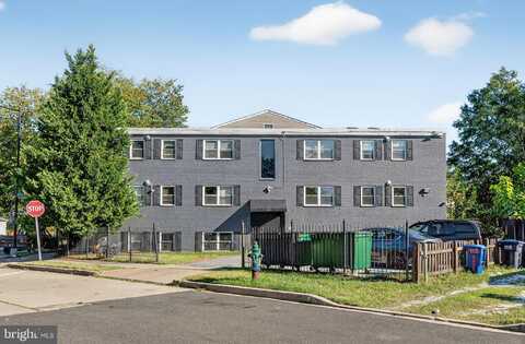 622 EASTERN AVENUE NE, WASHINGTON, DC 20019