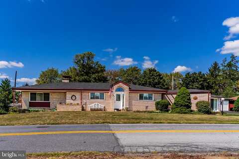 127 OAK PARK CIRCLE, HARRISBURG, PA 17109