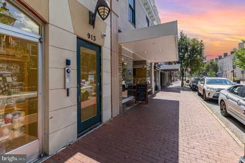 913 CAROLINE, FREDERICKSBURG, VA 22401