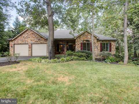2628 CASTLEGREEN DRIVE, GREENCASTLE, PA 17225