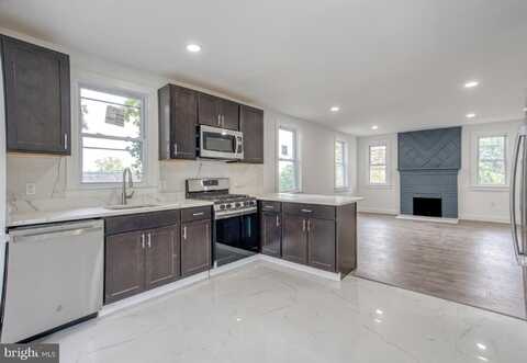 1227 44TH PLACE SE, WASHINGTON, DC 20019