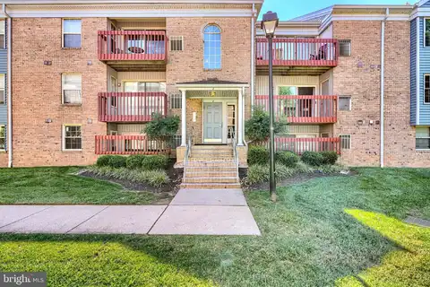 2 CEDAR VALLEY PLACE, ESSEX, MD 21221