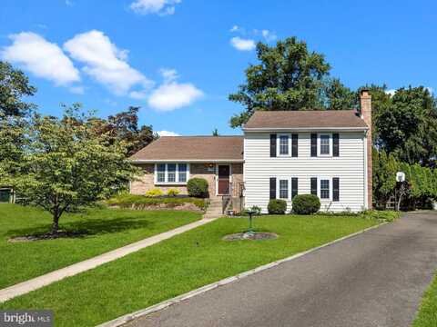 7 ADRIAN PLACE, NEWTOWN, PA 18940
