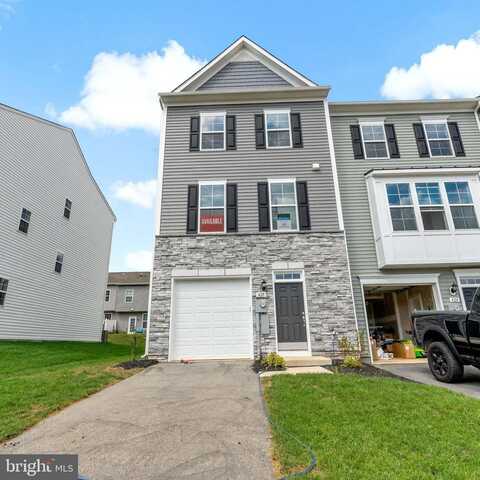 428 HUSKY TRAIL, MARTINSBURG, WV 25403