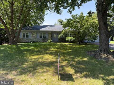 10 GORDON ROAD, LANCASTER, PA 17603