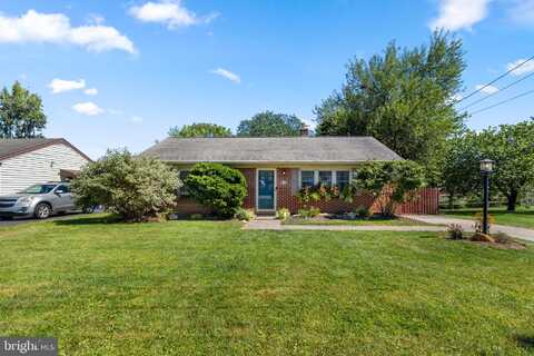 11 DENNIS DRIVE, WILLOW STREET, PA 17584