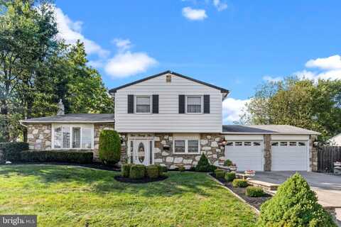 525 CASSINGHAM ROAD, FAIRLESS HILLS, PA 19030