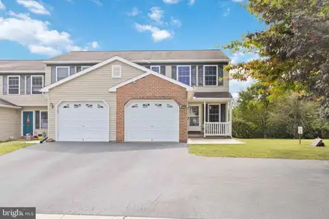 26 BEVERLY DRIVE, MYERSTOWN, PA 17067