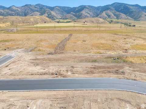 72 N 1140 E, Hyde Park, UT 84318