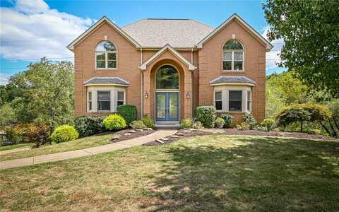 124 Fox Meadow Dr, Pine Grv Mls, PA 15090