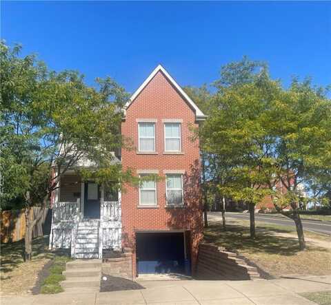 204 Hillside Dr, Hawley, PA 15219