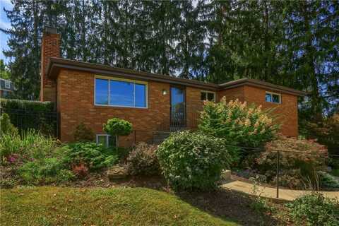 120 Pleasantview Dr, Peters Township, PA 15317