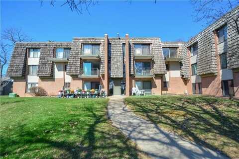 312 Forest Green, Crescent, PA 15108