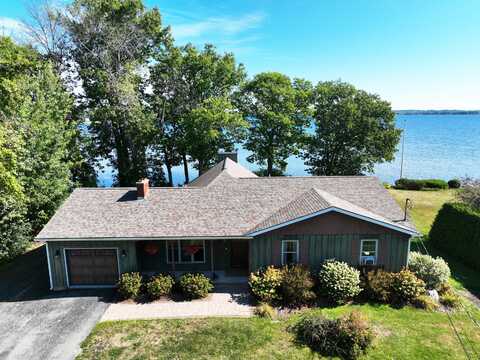 1322 Lake Shore Road, Chazy, NY 12921