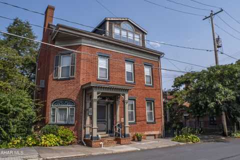 418 N Montgomery Street, Hollidaysburg, PA 16648