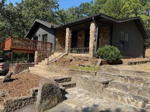 720 S Mount Millsap LN, Fayetteville, AR 72704