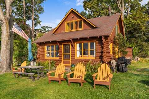 2644 Royal Oak Beach Drive, Cheboygan, MI 49721