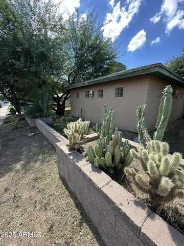 1318 S CEDAR Street, Tempe, AZ 85281