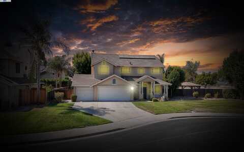 2833 Clover Hill Ct, Tracy, CA 95377