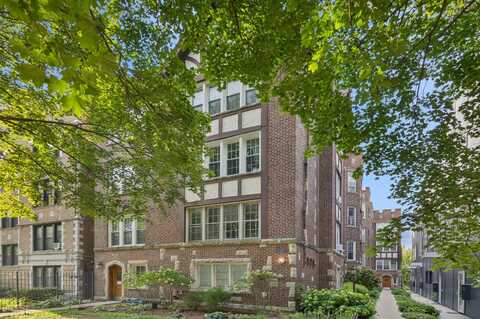 1529.5 W. Estes Avenue, Chicago, IL 60626