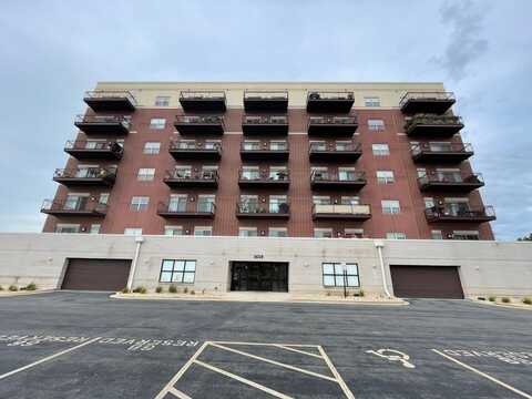 1650 Riverwoods Drive, Melrose Park, IL 60160