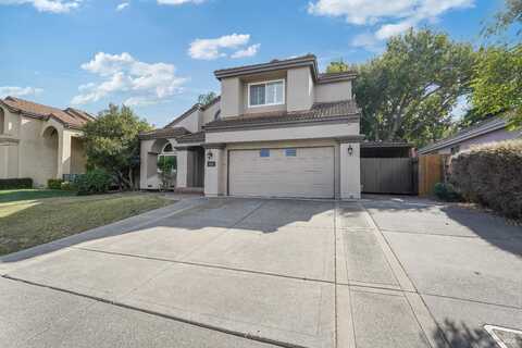 606 Roscommon Place, Vacaville, CA 95688