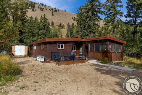 7 Chickadee Lane, Red Lodge, MT 59068