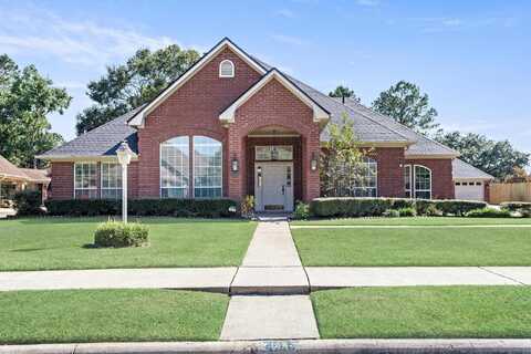 8015 Doral Dr, Beaumont, TX 77707
