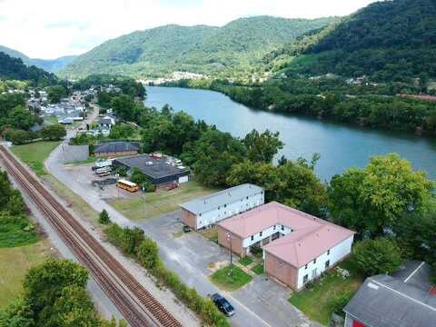 567 Adena Dr., MOUNT CARBON, WV 25139