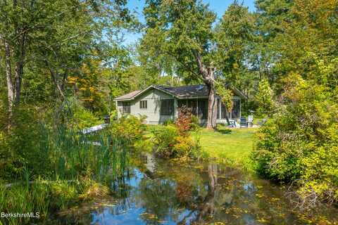 10 Phelps Rd, Monterey, MA 01245
